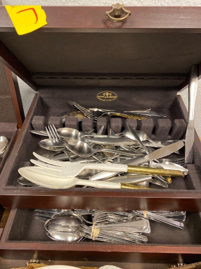Stainless flatware mostly Oneida in chest