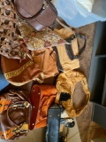 Lot of purses, in like-new condition, leather