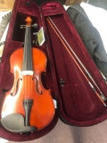 Mendini violin in case with bow