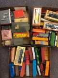 3 flats train cars HO scale and buildings