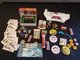 Western cowboy related toy lot (Davy Crockett watch, Roy Rogers, Hopalong Cassidy)