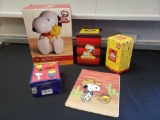 Peanuts (Snoopy cookie jar, Hallmark)