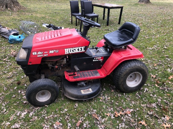 Huskee riding lawnmower