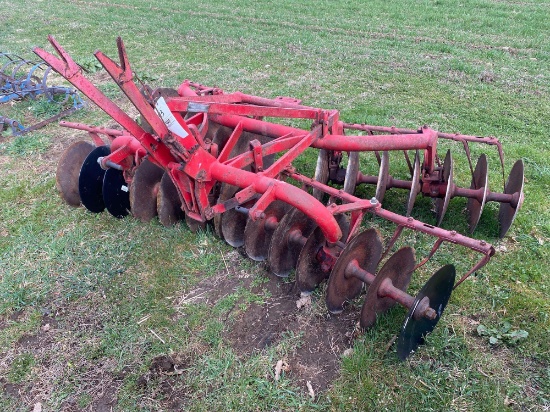 Massey Ferguson 22 disc 8 ft wide