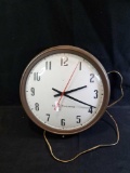 Seth Thomas electric clock, 15 inches diameter
