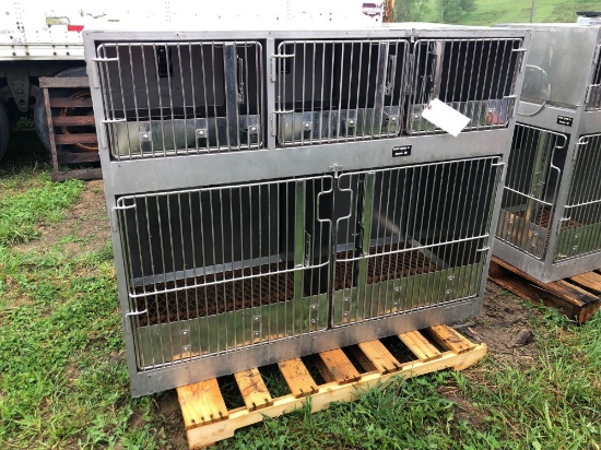 Stainless Divided Dog Warden Box with Grated Floor