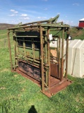 Foremost 850 cattle chute