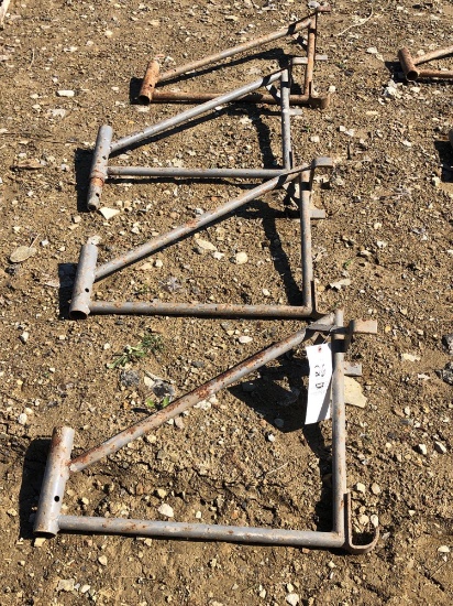 (4) Outriggers For Scaffolding