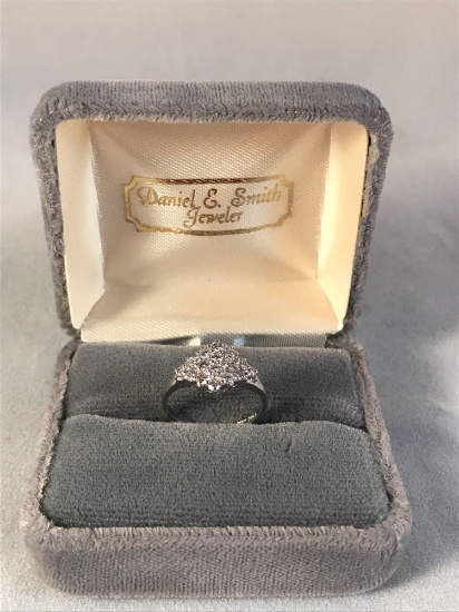 14K white gold prong set ring w/approx 1/2ct total diamonds - 1.4 DWT