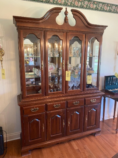 Crawford 7-pc. dining set w/ 86 x 42 table (w/ two leaves), six chairs, & 2-pc. china.