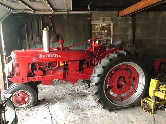Farmall H Tractor – Lawn Equipment - 17398 - Jack