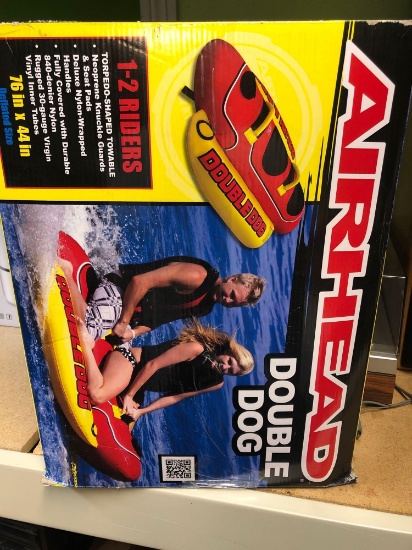Double dog in box airhead towable tub