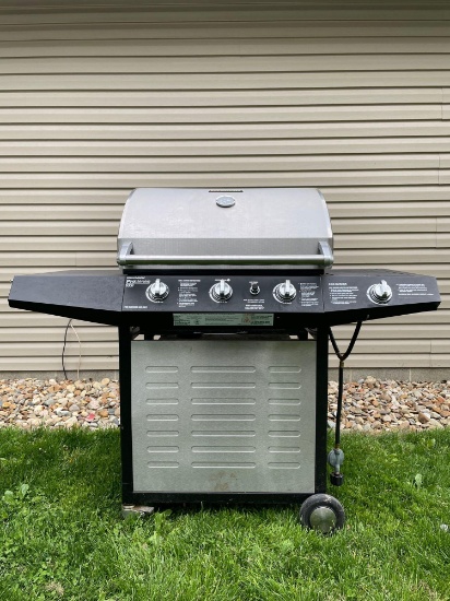 Like new Brinkmann propane BBQ grill stainless and black