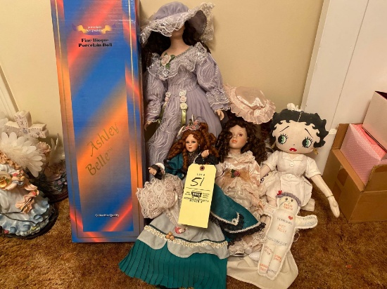 Assorted dolls, Ashley Belle