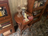 Oak stretcher base stand-oil lamps-cats meow