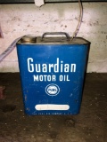 Pure motor oil can