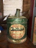 Vintage Sinclair motor oil can