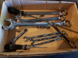 Assorted Snap-On wrenches, screwdrivers, flex shaft, with (3) China wrenches