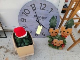 Christmas Decor, Baldauf Clock