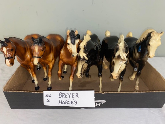 1 flat of Breyer horses 6 total