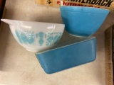 3 Pyrex Bowls