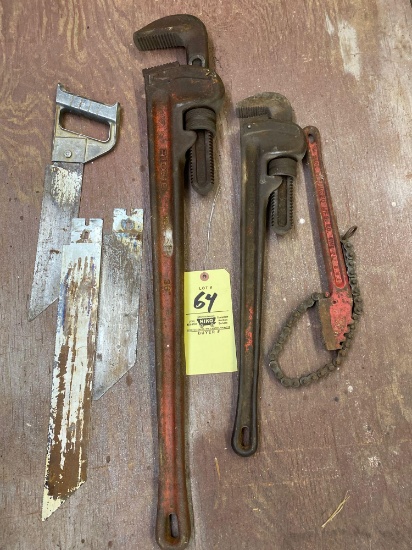 RIDGID 36" & 24" pipe wrenches, Reed 2" pipe fitting chain wrench, plastic cutting saw.