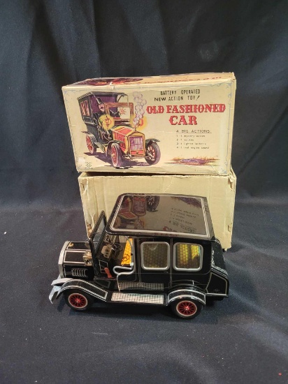 SH japan battery op Old Fashioned Car with original box