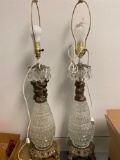 2 lamps