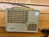 Jewel gadabout vintage radio