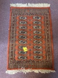 Small rug Persian style approximately 3'x2'