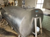 Mueller 1,000 gallon bulk tank