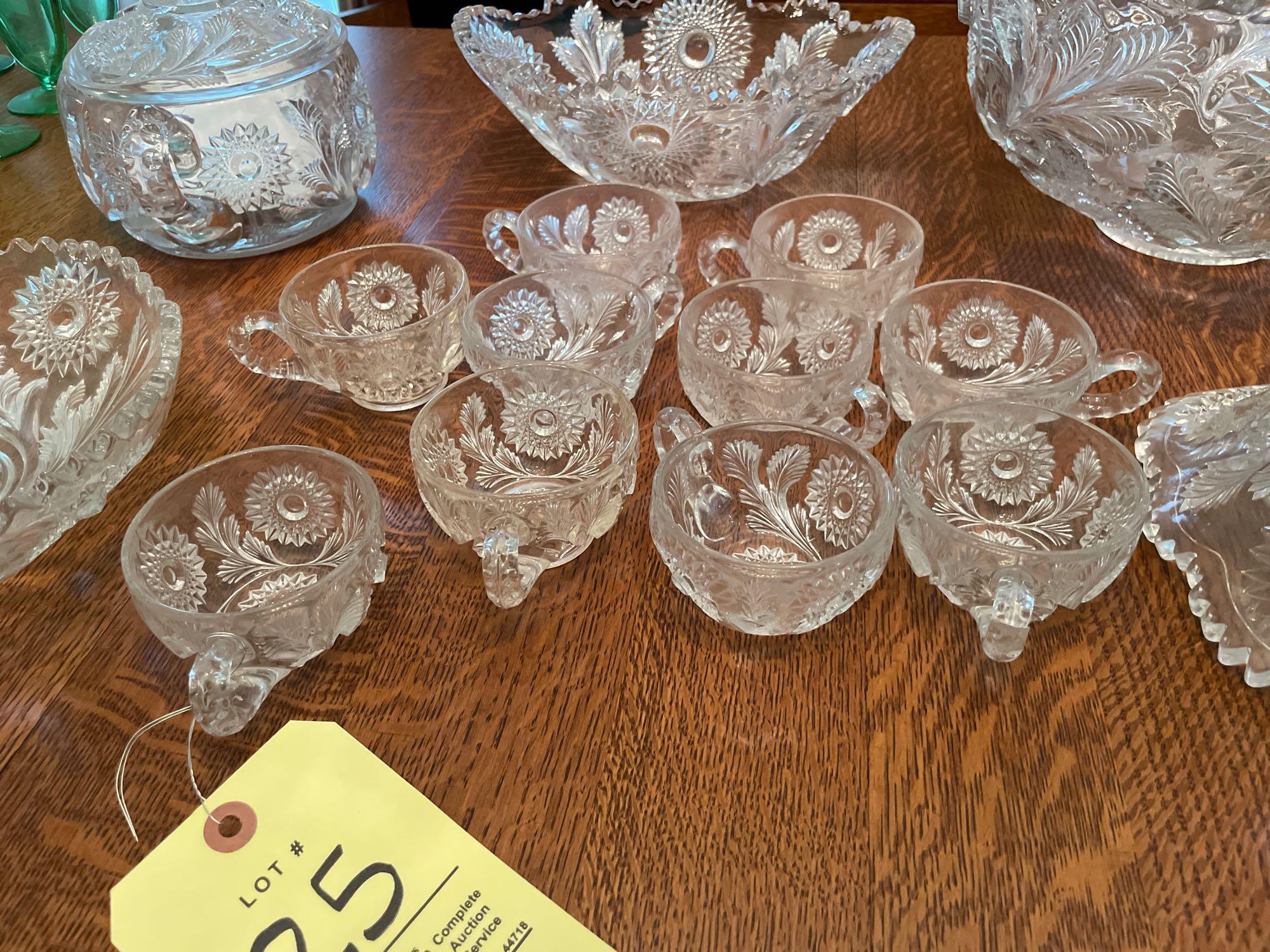 Anchor Hocking Diamonds & Fans Punch Bowl Set (8) Cups Plastic Ladle &  Hangers