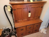 6 Drawer Hutch with Cabinet Top