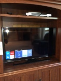 2015 Samsung smart TV w/ remote