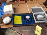 Dwyer Magnehelic Gauge and Richie Yellow Jacket, Has Pressure Test Kit