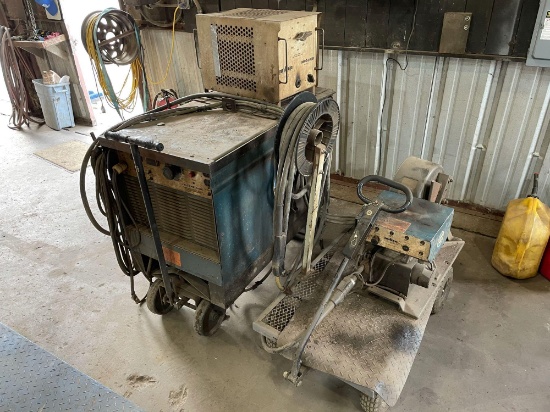 MILLER DELTAWELD 650 MIG WELDER