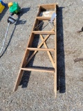 Wood step ladder