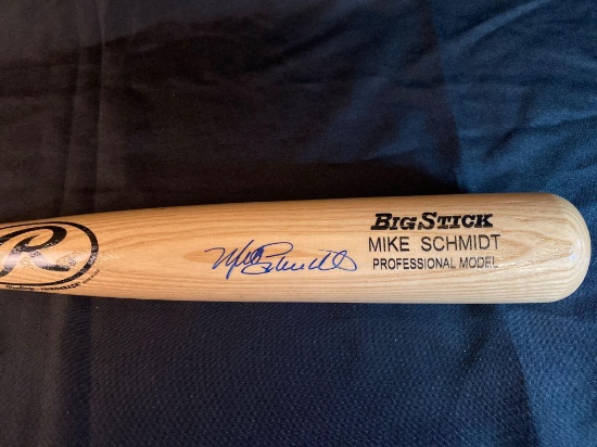 Mike Schmidt autographed 34" bat.