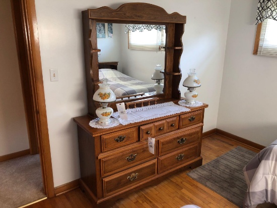 Oak 2pc Dresser and Mirror