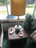 2 end tables with lamps and contents