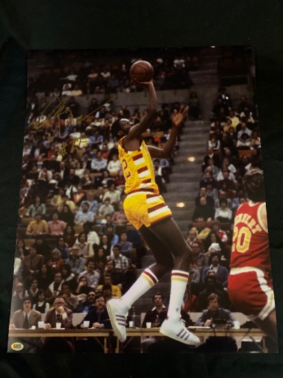 Cavaliers autographed 16 x 20 photo w/COA.