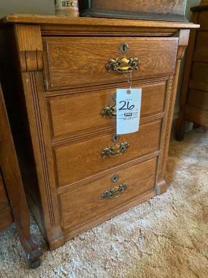 Oak 4-drawer chest