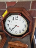 Quartz wall clock