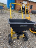 Fertilizer spreader