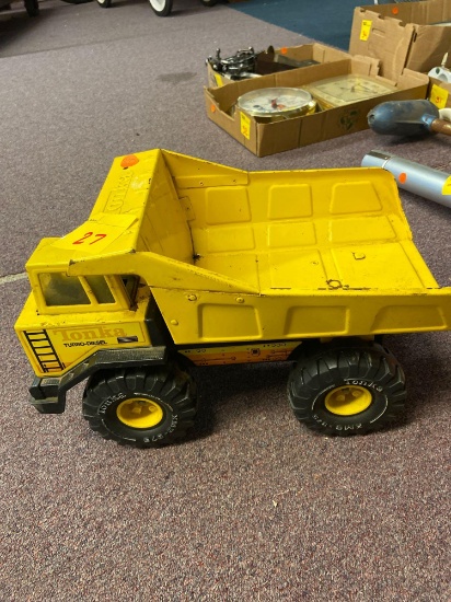 Metal Tonka dump truck