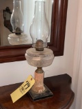 Oil lamp with column base