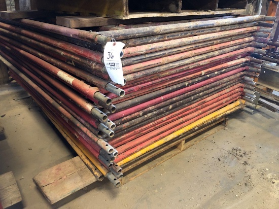 (20) Scaffolding Uprights with 40 Cross Bars