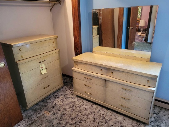 Blonde mid-century dresser set
