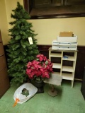 Christmas Tree, Artifical Flowers, Shelves