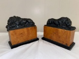 Pair of hollow metal lion figure bookends, 7.5